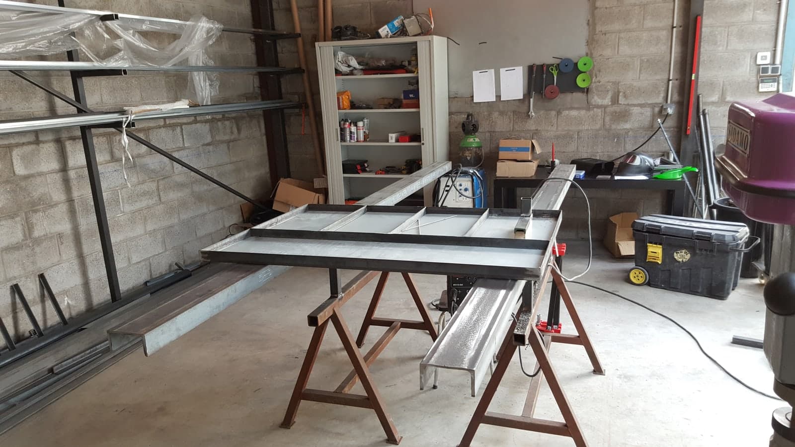 Atelier IEF & CO Groslay — fabrication ossature acier sur tréteaux
